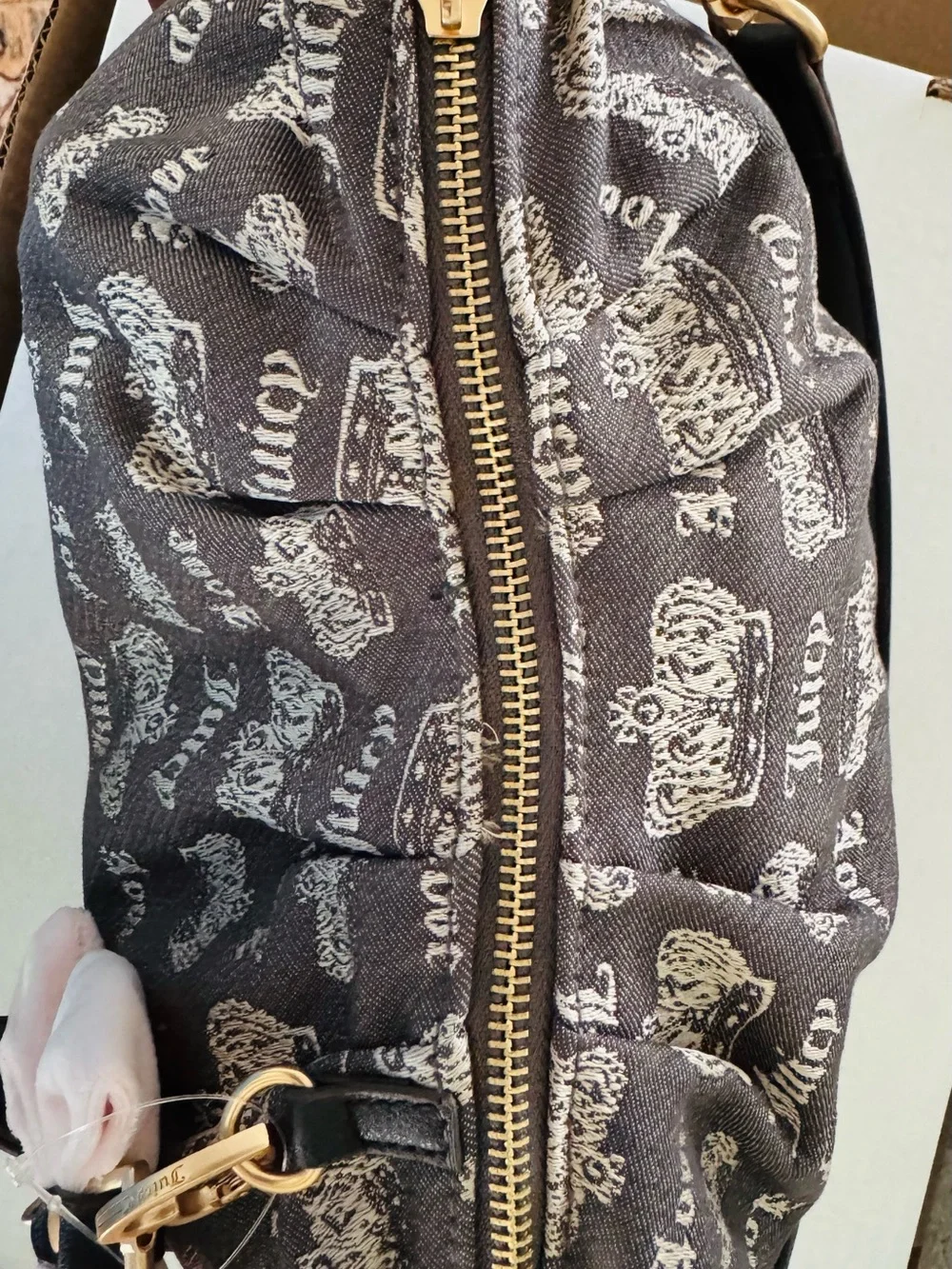 NWT Juicy Couture Black Logo Shoulder Bag with Pink Bow Charm